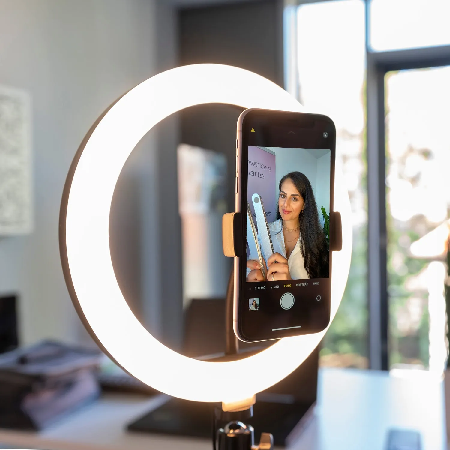 4smarts LoomiPod Mini Selfie Tripod m. LED Ring Light, Holder & Stativ